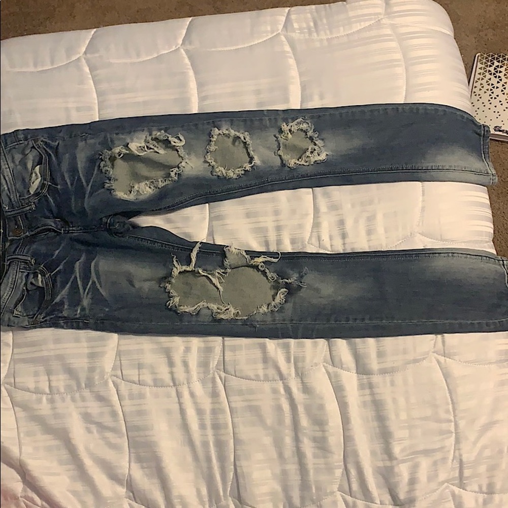 Really cute ripped marchine jeans brand new